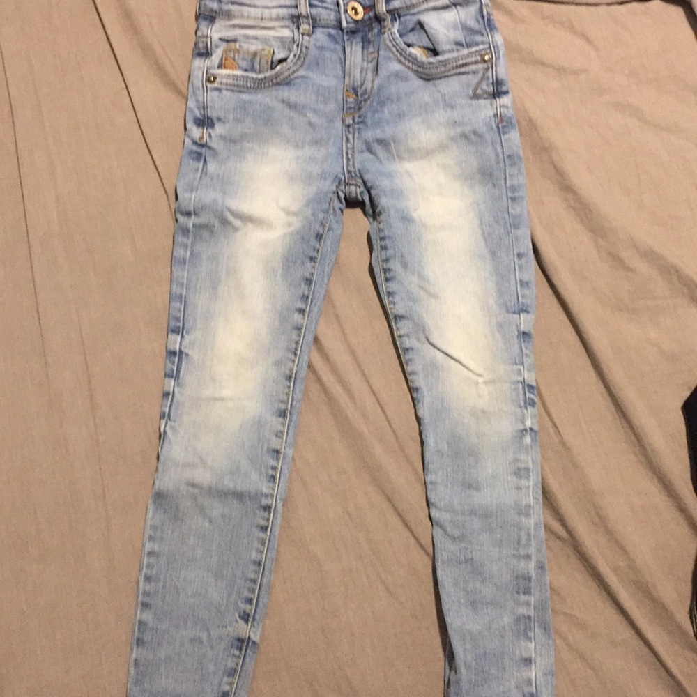 Zara boys light wash skinny jeans size 6
